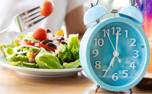 7 Τρόποι Για Να Εντάξεις Τη Διαλείπουσα Νηστεία (Intermittent Fasting) Στη Διατροφή Σου